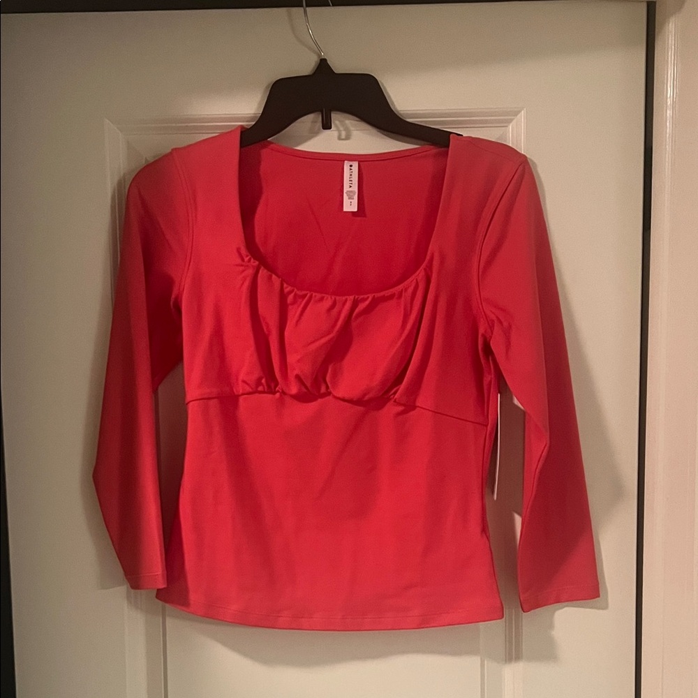 Athleta Coral 3/4 Sleeve shirt